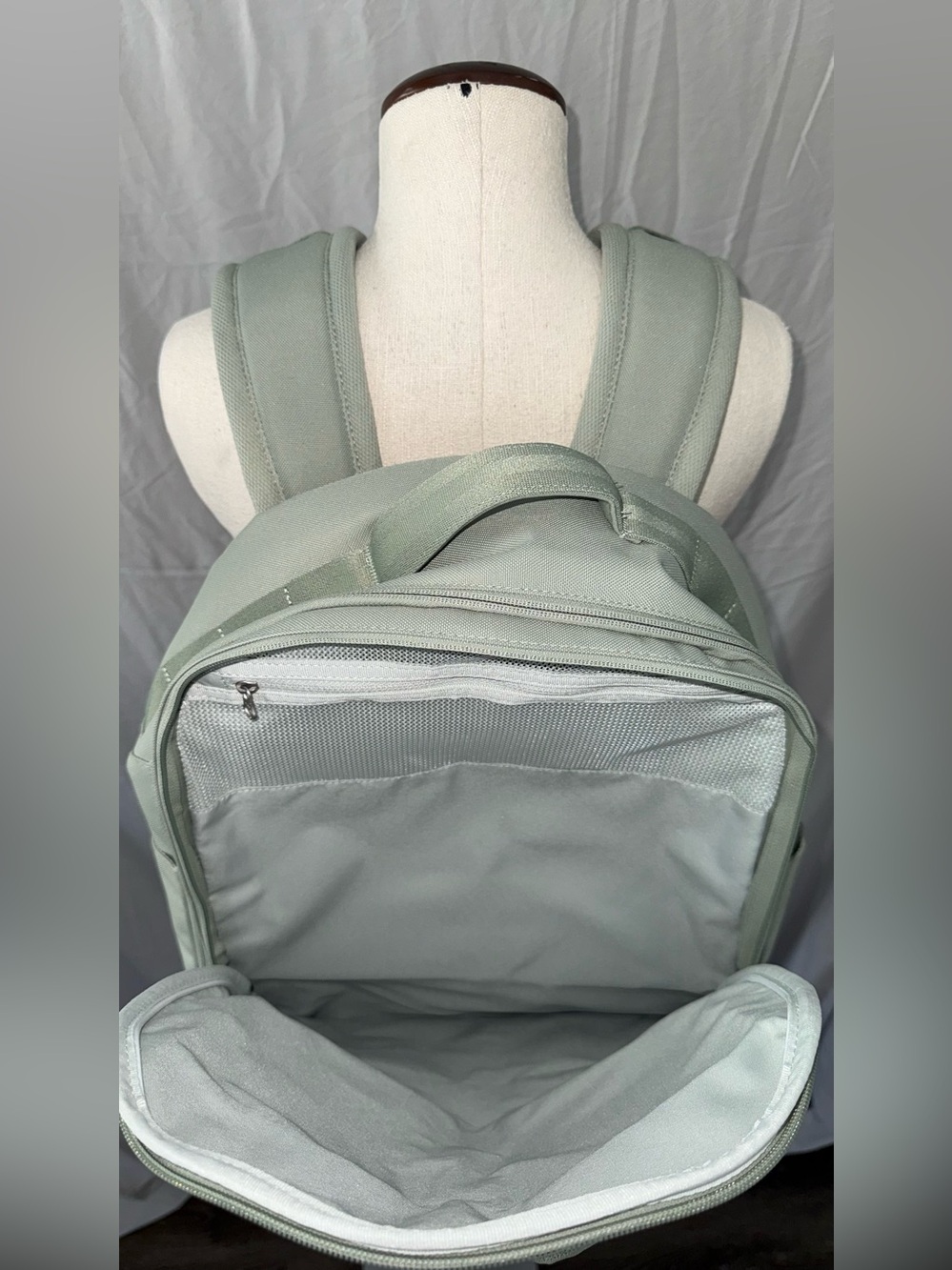 Nike Backpack - Picture 6 of 16